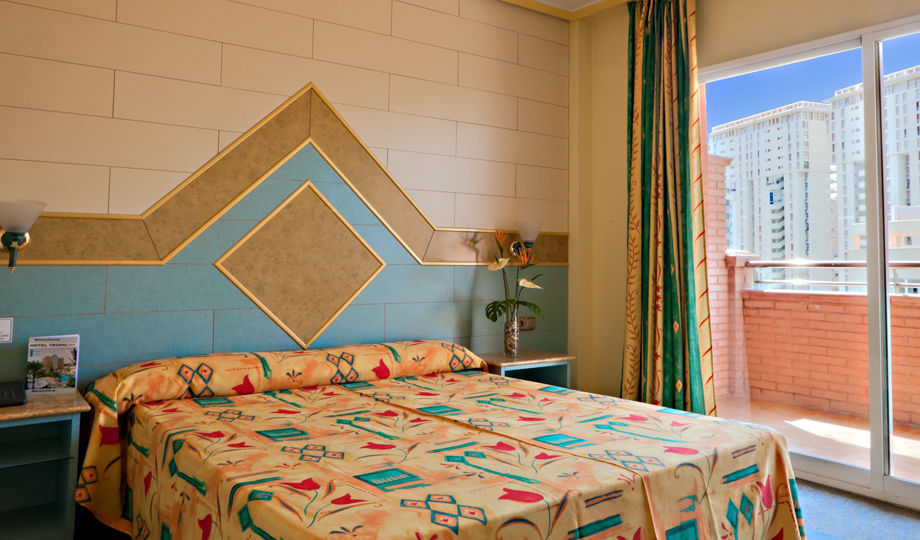 Hotel Tropic Кала-де-Финистрат Экстерьер фото